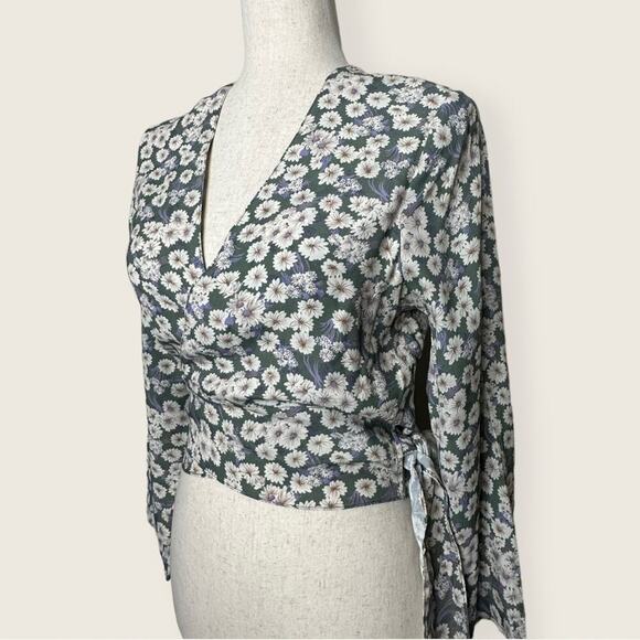 NWT | Rolla’s | Delilah Daisies Blouse | Olive | Small - Picture 6 of 11